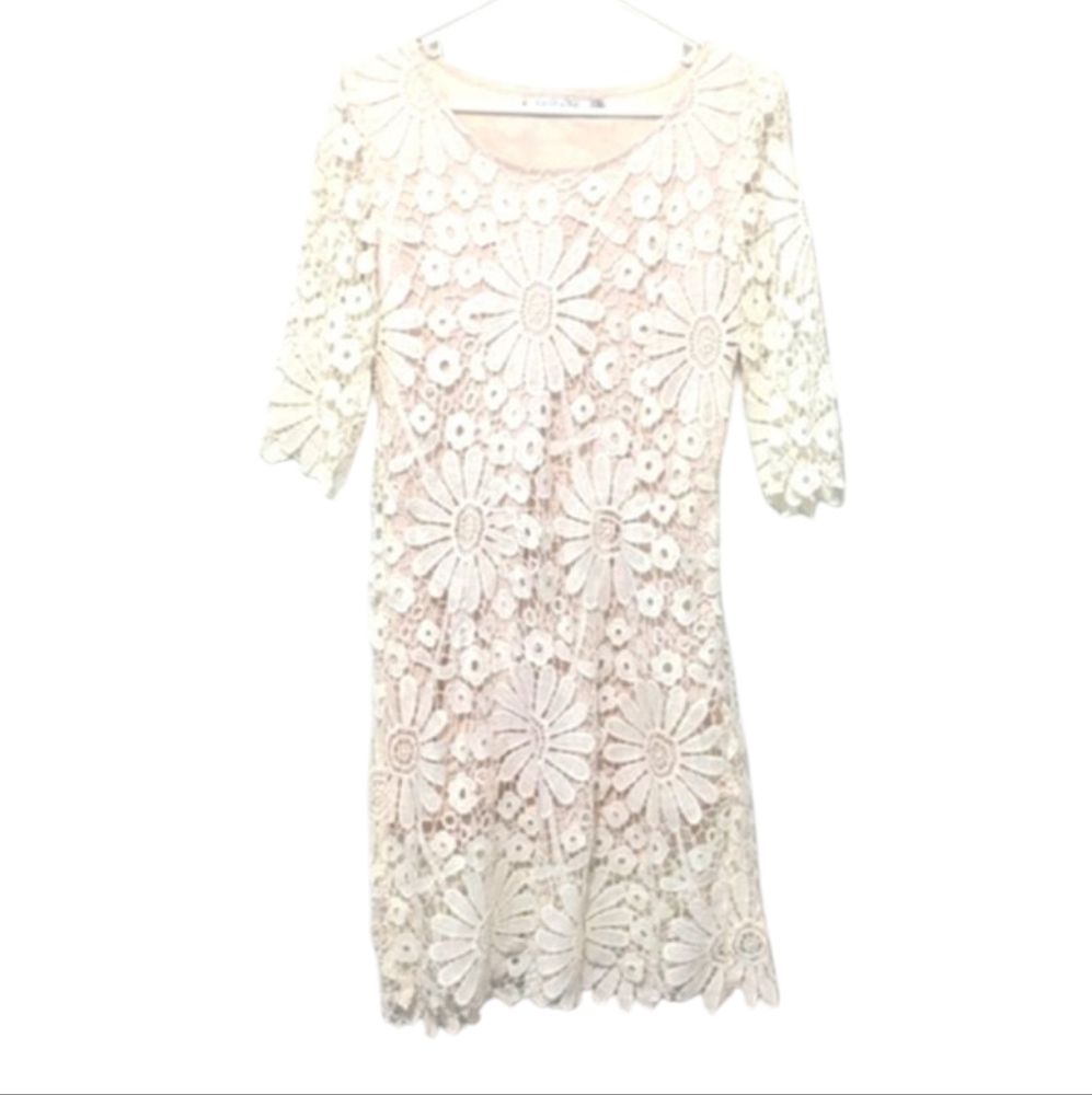 Solitaire dress by Ravi Khosla size medium great condition !